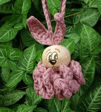 Lade das Bild in den Galerie-Viewer, 5er Set, Holzkugeln - Tiere und Fantasie (20mm)