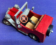 Lade das Bild in den Galerie-Viewer, Auto (Oldtimer) für Puppenhaus