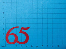 Lade das Bild in den Galerie-Viewer, 25 x Jubiläumszahl "65" aus 1mm-Glitzer-Filz