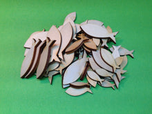 Lade das Bild in den Galerie-Viewer, 60-teiliges Holzfische-Set