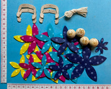 Lade das Bild in den Galerie-Viewer, kleine Blumenkinder aus Filz (verschiedene Ausführungen)