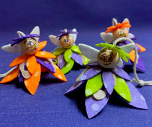 Lade das Bild in den Galerie-Viewer, kleine Blumenelfen aus Filz (verschiedene Ausführungen)