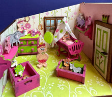Lade das Bild in den Galerie-Viewer, Komplettset "Mädchen Babyzimmer" für Puppenhaus