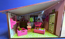 Lade das Bild in den Galerie-Viewer, Komplettset "Mädchen Babyzimmer" für Puppenhaus