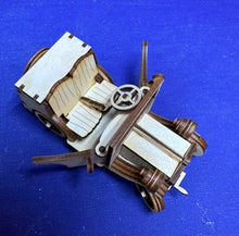 Lade das Bild in den Galerie-Viewer, Auto (Oldtimer) für Puppenhaus