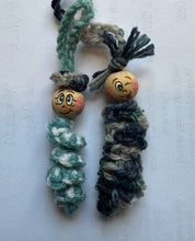 Lade das Bild in den Galerie-Viewer, 6er Set, Holzkugeln mit Gesicht (15mm)