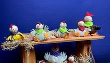 Lade das Bild in den Galerie-Viewer, Küken / Hühner zum Fädeln aus Filz, 6er Set