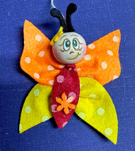 Lade das Bild in den Galerie-Viewer, Schmetterlinge aus Filz (6er Set)