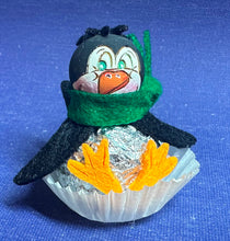 Lade das Bild in den Galerie-Viewer, Pinguine zum Fädeln aus Filz, 6er Set