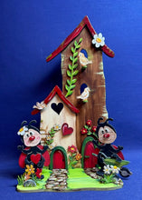 Lade das Bild in den Galerie-Viewer, Vogelhaus zum Stellen und Dekorieren