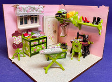 Lade das Bild in den Galerie-Viewer, Komplettset "Nähzimmer" für Puppenhaus