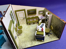 Lade das Bild in den Galerie-Viewer, Komplettset "Wartezimmer" für Puppenhaus