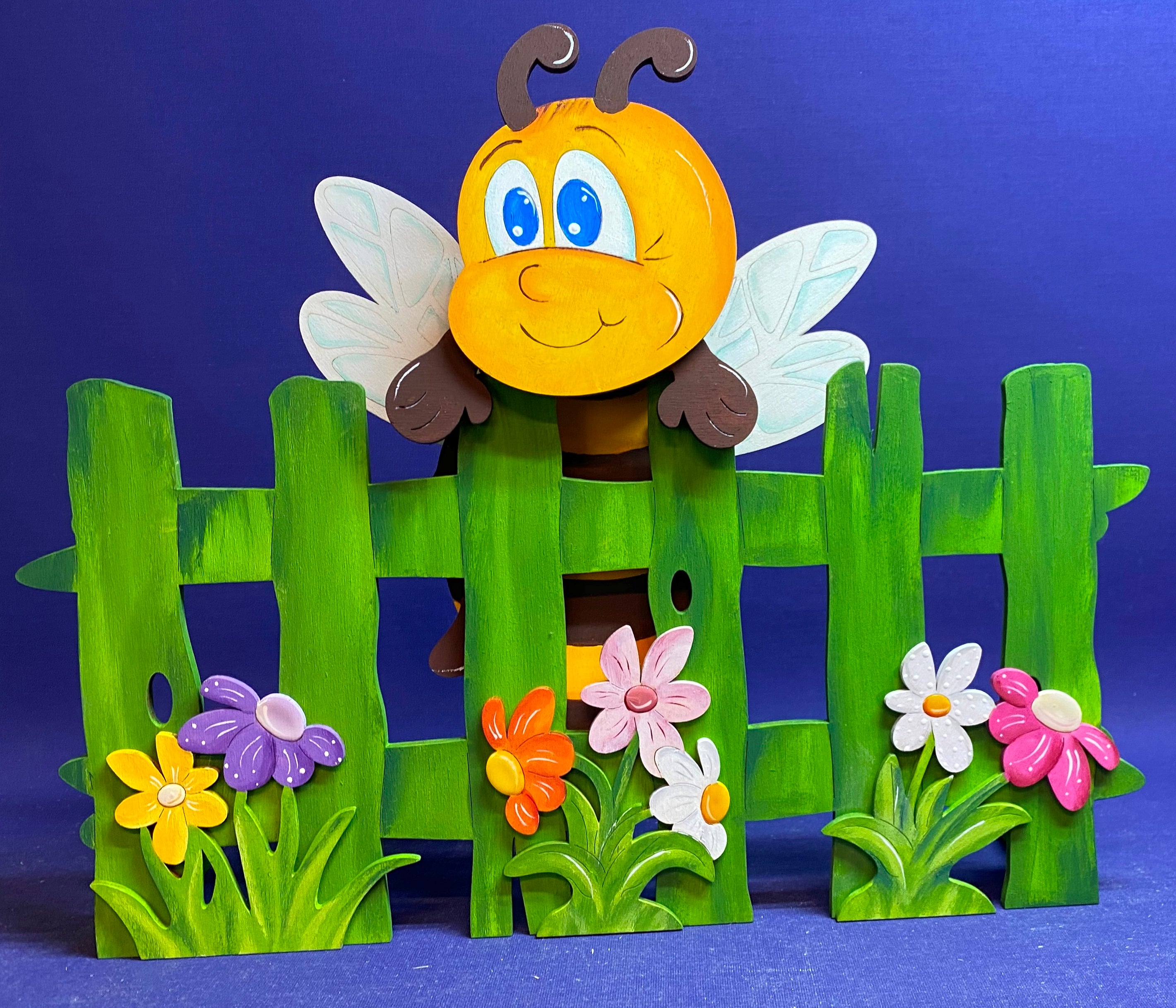 Bastelideen für Ostern, Hasen aus Holz zum Basteln, Hase für Zaun