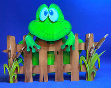 Lade das Bild in den Galerie-Viewer, Frosch für Zaun