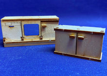 Lade das Bild in den Galerie-Viewer, Herd und Hängeschrank für Puppenhaus