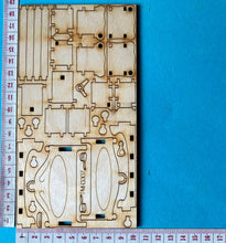 Lade das Bild in den Galerie-Viewer, Doppelbett mit Nachtschränke für Puppenhaus