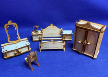 Lade das Bild in den Galerie-Viewer, Doppelbett mit Nachtschränke für Puppenhaus