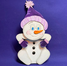 Lade das Bild in den Galerie-Viewer, Schneemannfrau "Yuki" für Zaun