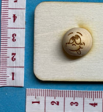 Lade das Bild in den Galerie-Viewer, 6er Set, Holzkugeln mit Gesicht (15mm)