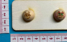 Lade das Bild in den Galerie-Viewer, 6er Set, Holzkugeln mit Gesicht (15mm)