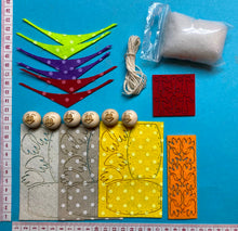 Lade das Bild in den Galerie-Viewer, Küken / Hühner zum Fädeln aus Filz, 6er Set