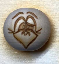 Lade das Bild in den Galerie-Viewer, 5er Set, Holzkugeln - Tiere und Fantasie (20mm)