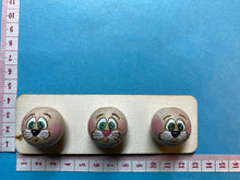 Lade das Bild in den Galerie-Viewer, Holzkugeln mit Gesicht (25mm)