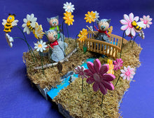 Lade das Bild in den Galerie-Viewer, Katzen aus Filz (3er Set), verschiedene Farben