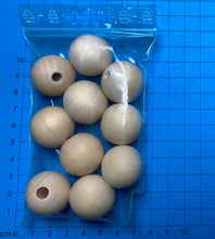 Lade das Bild in den Galerie-Viewer, Holzkugeln, durchgebohrt