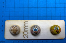 Lade das Bild in den Galerie-Viewer, Pompom-Bienen mit Kugelgesicht