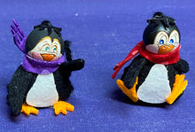 Lade das Bild in den Galerie-Viewer, Pinguine zum Fädeln aus Filz, 6er Set