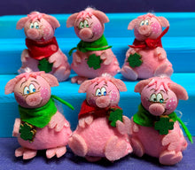 Lade das Bild in den Galerie-Viewer, Schweine zum Fädeln aus Filz, 6er Set