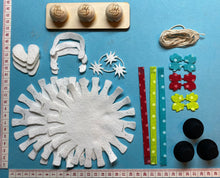 Lade das Bild in den Galerie-Viewer, Schneemänner zum Fädeln aus Filz, 3er Set, verschiedene Varianten