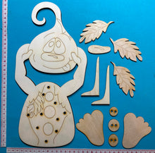 Lade das Bild in den Galerie-Viewer, Kürbisfigur zum Stellen