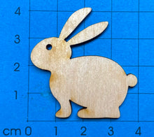 Lade das Bild in den Galerie-Viewer, Hase, seitlich, sitzend