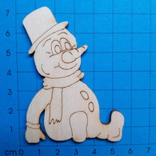 Lade das Bild in den Galerie-Viewer, Schneemann sitzend mit Zylinder