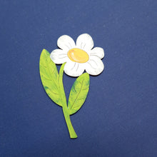 Lade das Bild in den Galerie-Viewer, Butterblume mit Stängel aus Holz