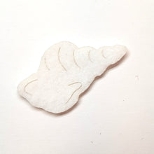 Lade das Bild in den Galerie-Viewer, Muschel, Filz