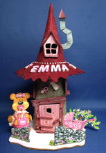 Lade das Bild in den Galerie-Viewer, Haus zur Taufe Geschenk für Babys Fairy-House (Wichtelhaus), eckig-rustikal