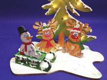 Lade das Bild in den Galerie-Viewer, Schneemann sitzend mit Zylinder