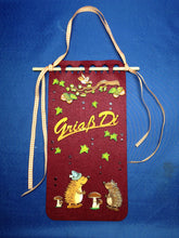 Lade das Bild in den Galerie-Viewer, Schriftzug "Griaß Di" aus Holz