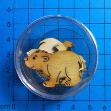 Lade das Bild in den Galerie-Viewer, 3cm 6 St. Dose Tiere aus Holz malen, Bastelzubehör aus Holz, Bären gestalten , Holzbastelartikel, Dekoration für den Winter, Dekoidee für Zuhause, Kinder basteln Tiere, basteln mit Kindern, Tiere aus Holz basteln, Eisbären malen, Dekoration für den Winter, basteln mit Kindern, Kinder basteln Tiere, Dekoidee für Zuhause, Bären gestalten , Tiere aus Holz basteln, Eisbären malen, Holzbastelartikel, Tiere aus Holz malen, Bastelzubehör aus Holz, EBH 30D03