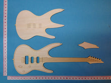 Lade das Bild in den Galerie-Viewer, E-Gitarre aus Holz in verschieden Größen erhältlich Basteln mit Holzteilen, Holzteile, Einladungskarten basteln, Holzteile zum Selbstgestalten, Basteln mit Kindern, Musikinstrumente zum Bemalen, Karte zum Geburtstag basteln, Holzteile bemalen, Noten und Notenschlüssel, Kleine Holzteile, Streuteile diy, Musikinstrumente aus Holz, Holzteile für alle Anlässe, Tischdeko selbermachen, Streuteile aus Holz, Streuteile basteln, Geschenk zum Geburtstag, Basteln mit Holz,  Einladungskarten basteln, Geschenk zum Gebu
