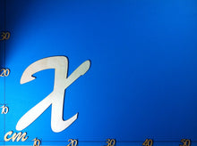 Lade das Bild in den Galerie-Viewer, Buchstaben in Schreibschrift 20cm aus Holz