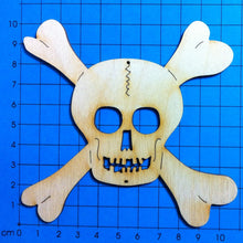 Lade das Bild in den Galerie-Viewer, Totenkopf mit Knochen aus Holz