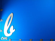 Lade das Bild in den Galerie-Viewer, Buchstaben in Schreibschrift 20cm aus Holz