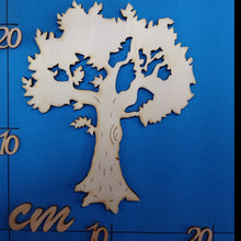 Lade das Bild in den Galerie-Viewer, Baum / Obstbaum mit Laub aus Holz