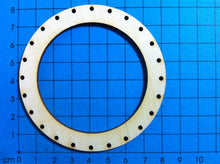 Lade das Bild in den Galerie-Viewer, Rahmen als Bullauge aus Holz