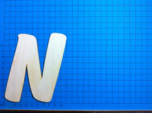 Lade das Bild in den Galerie-Viewer, Buchstaben in 12cm aus Holz