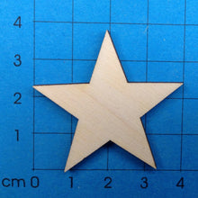 Lade das Bild in den Galerie-Viewer, Stern symmetrisch aus Holz